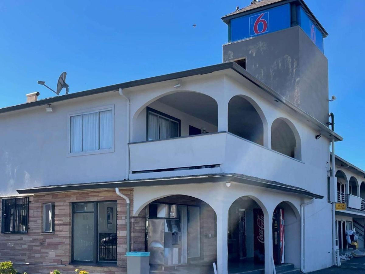 Motel 6 Richmond Ca Civic Center Exterior photo